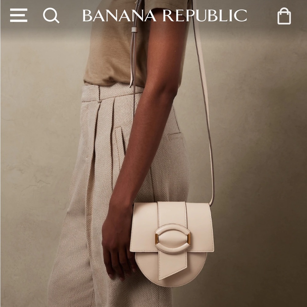 Banana Republic Cream Leather Saddle Crossbody with Gold Accent